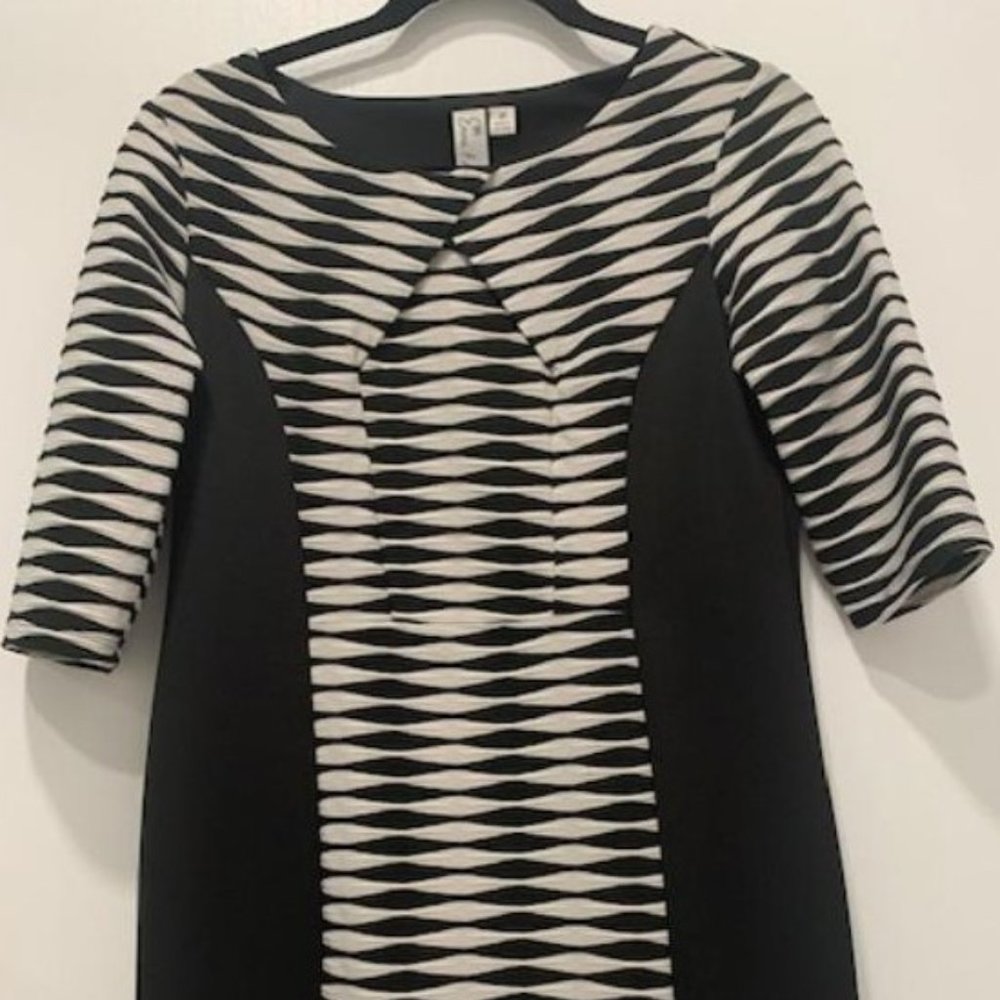 Black and white dress. Brand: Ema Michele .